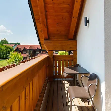 Gasthuis Restaurace A Pod Lipami *