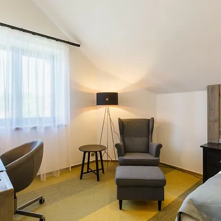 Restaurace A Pod Lipami Metylovice