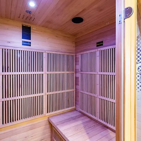 Restaurace A Pod Lipami 招待所 Metylovice