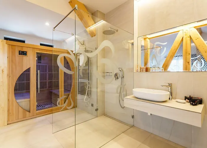 Restaurace A Pod Lipami 4*